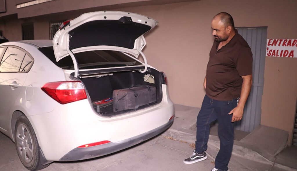 Daily Border-Crosser Finds Two Migrants in His Trunk