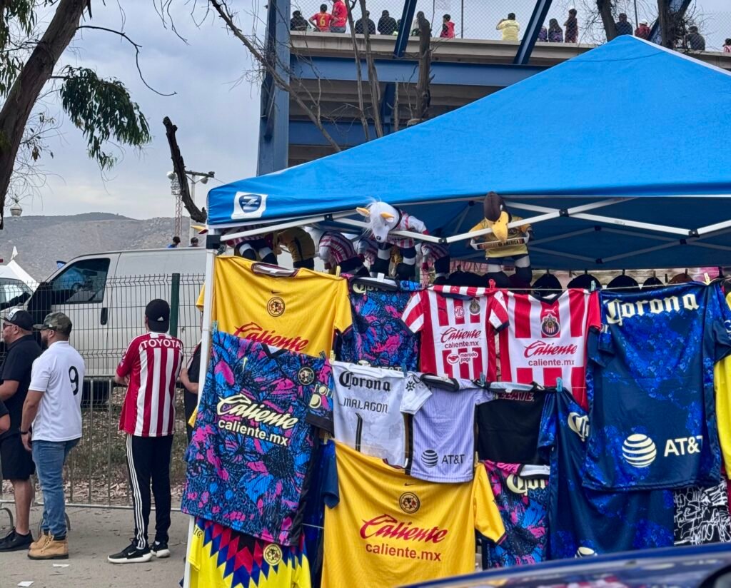 Club América Legends vs. Chivas Legends