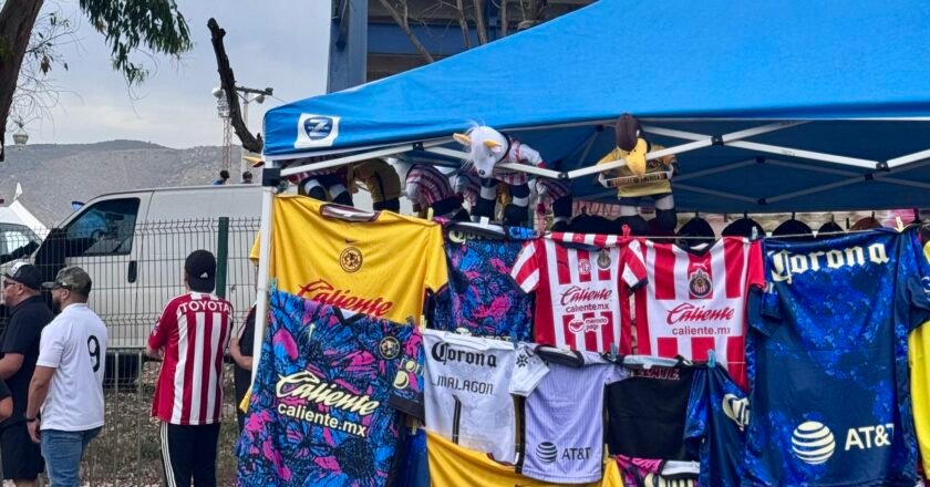 Club América Legends vs. Chivas Legends