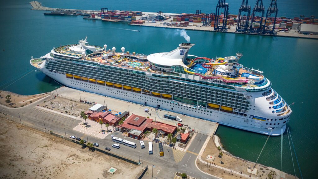 Royal Caribbean’s Navigator of the Seas Makes a Splash in Ensenada