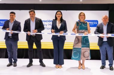 Officially Open: Cutting the Ribbon in El Florido